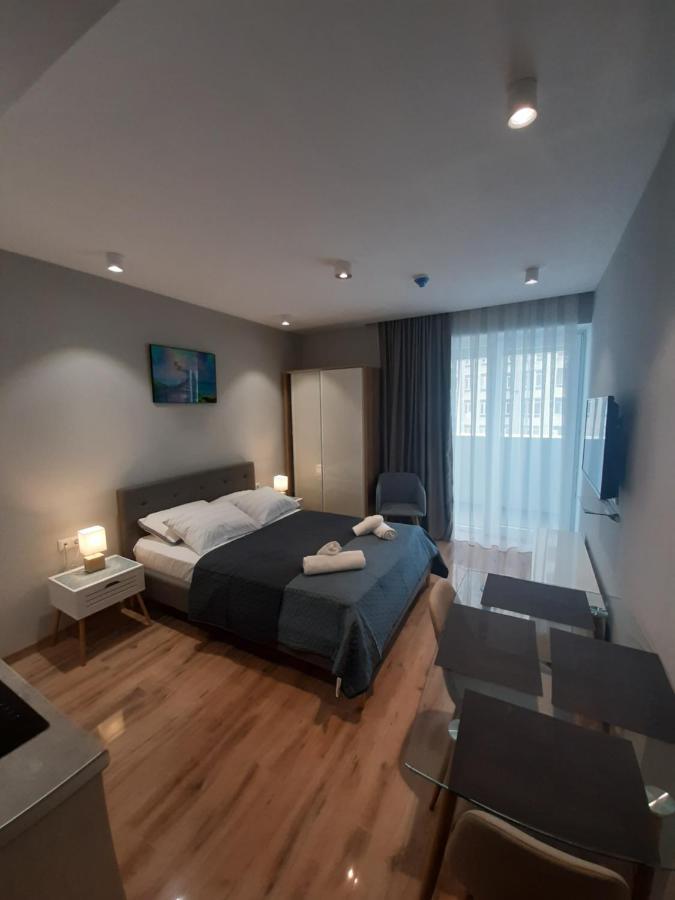 Luxury Apartments With Sea View Batumi Esterno foto
